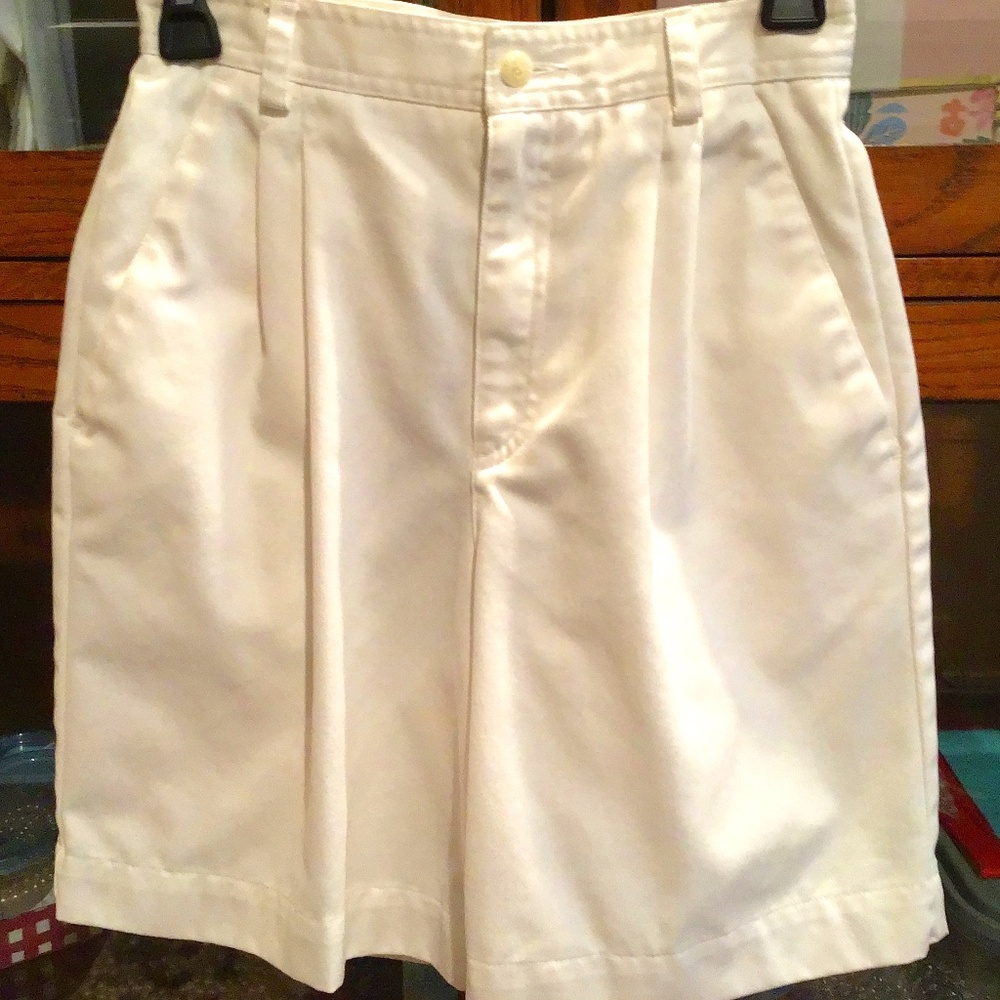 Liz Claiborne Liz Sport All Cotton Bermuda Short in White 4